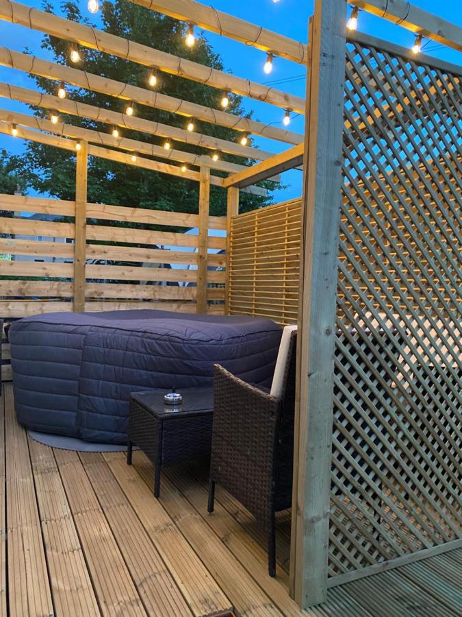 Lovely 3 Bed With Jacuzzi, Close To Airport, Driveway, Wifi Εδιμβούργο Εξωτερικό φωτογραφία